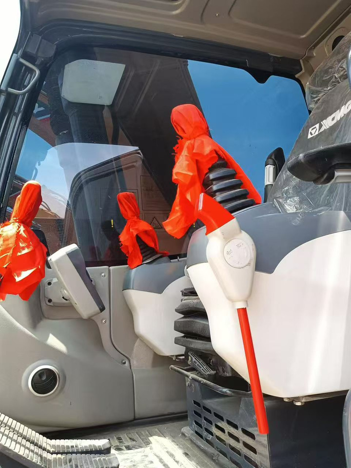 XCMG XE215DA Excavator Click for Discount - Construction machinery: picture 5 XCMG XE215DA Excavator Click for Discount - Construction machinery: picture 5