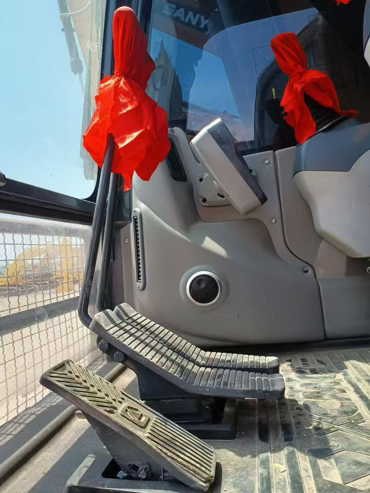 XCMG XE215DA Excavator Click for Discount - Construction machinery: picture 2 XCMG XE215DA Excavator Click for Discount - Construction machinery: picture 2