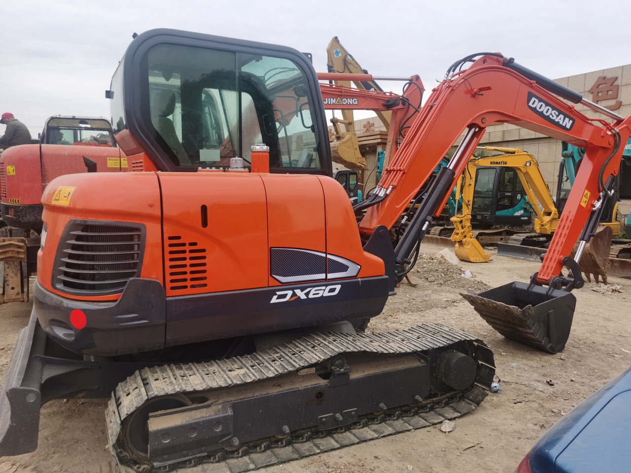 DOOSAN DX60 - Crawler excavator: picture 4 DOOSAN DX60 - Crawler excavator: picture 4