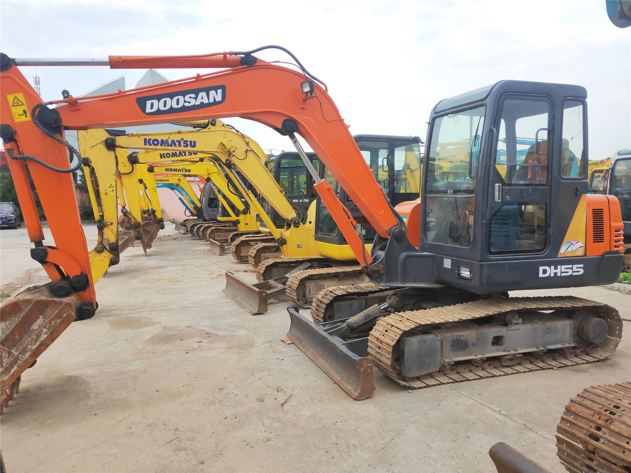 Doosan Crawler Excavator DH55 Good Condition Click for Discount - Crawler excavator: picture 3 Doosan Crawler Excavator DH55 Good Condition Click for Discount - Crawler excavator: picture 3