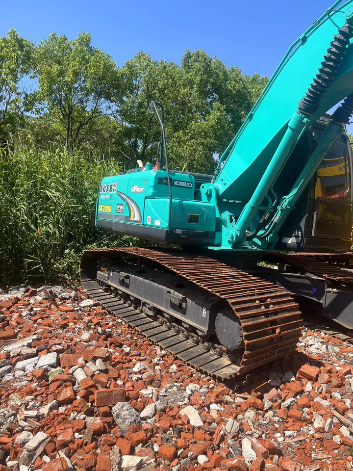 HITACHI SK200D Excavate Click for Discount - Excavator: picture 1 HITACHI SK200D Excavate Click for Discount - Excavator: picture 1