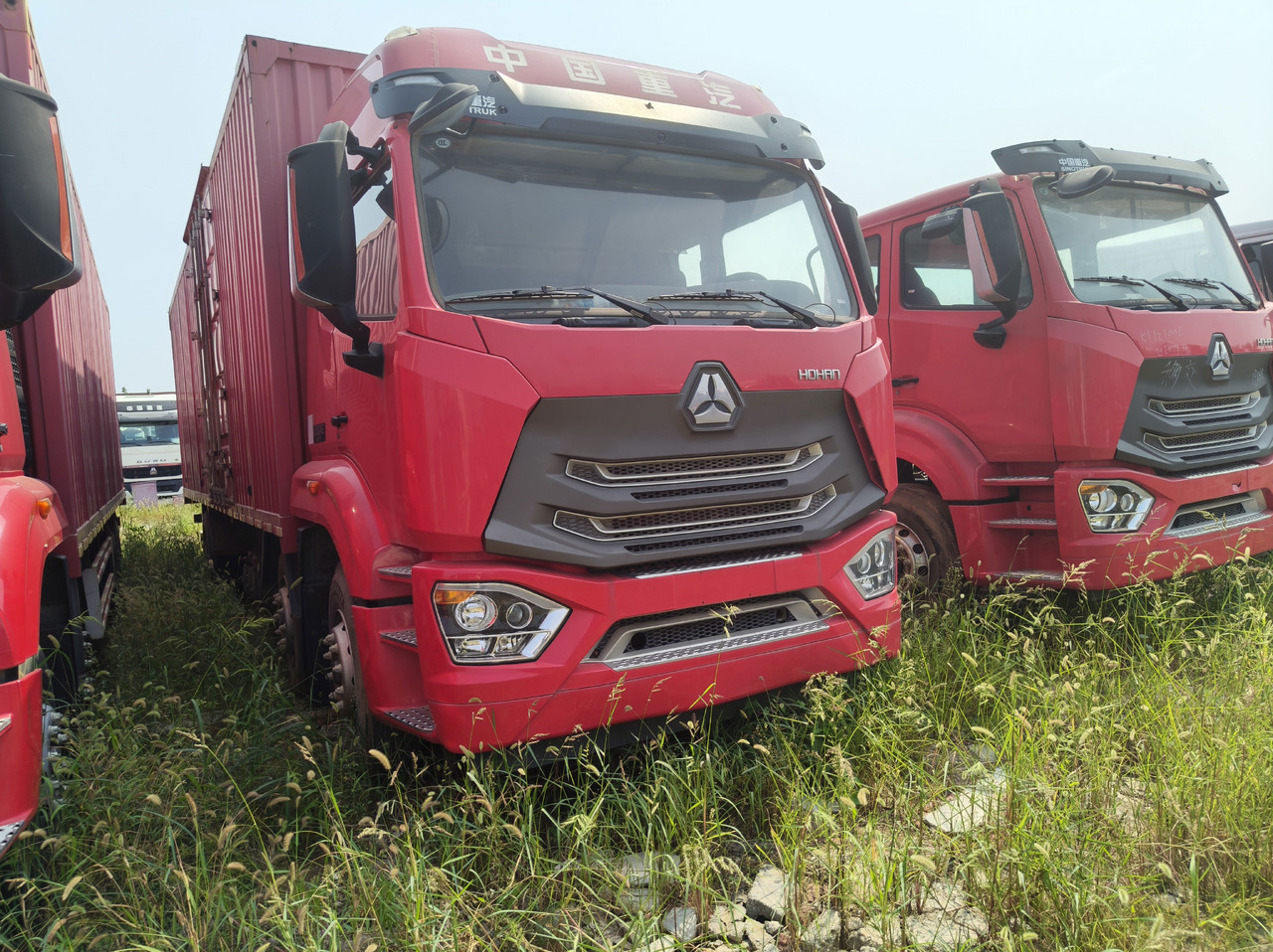 HOWO HaoHan N6 Box Truck 6*2 Click Here for Discount - Box truck: picture 2 HOWO HaoHan N6 Box Truck 6*2 Click Here for Discount - Box truck: picture 2