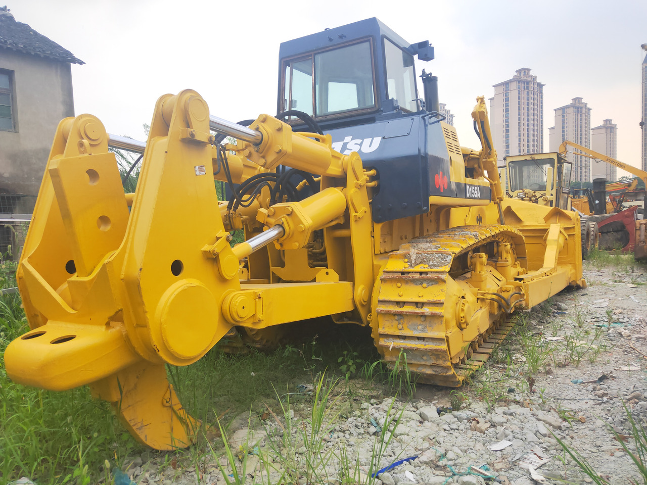 KOMATSU D155A-2 - Bulldozer: picture 1 KOMATSU D155A-2 - Bulldozer: picture 1