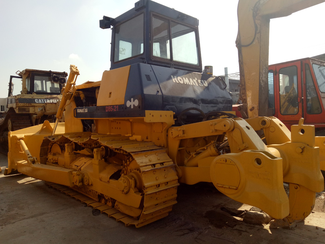 KOMATSU D85 - Bulldozer: picture 2 KOMATSU D85 - Bulldozer: picture 2