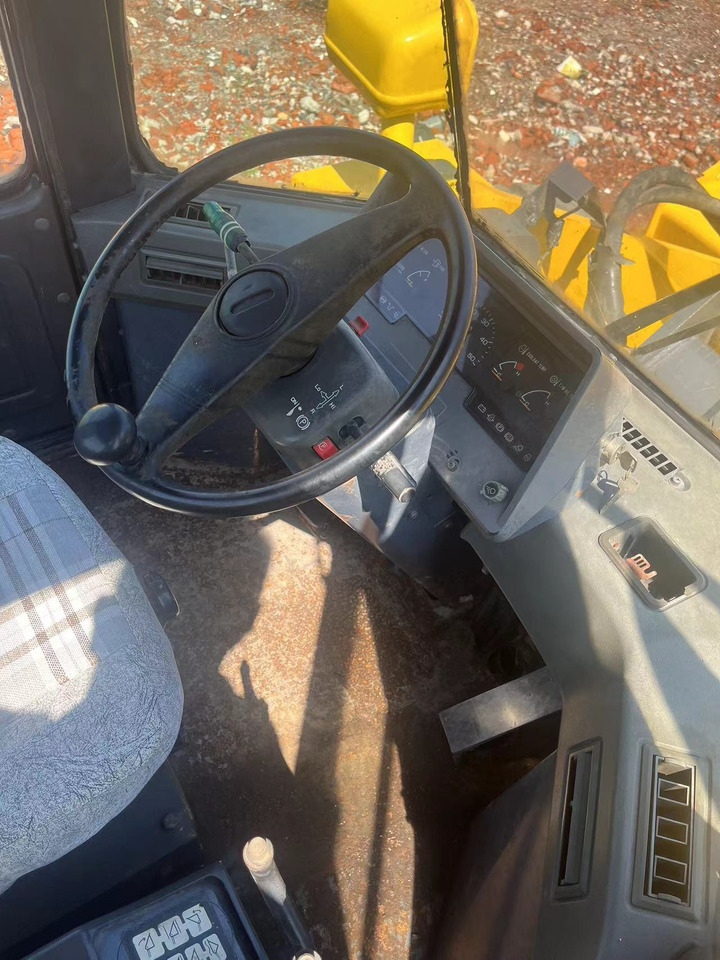 KOMATSU Wheel Loader WA380 Click for Discount - Wheel loader: picture 3 KOMATSU Wheel Loader WA380 Click for Discount - Wheel loader: picture 3