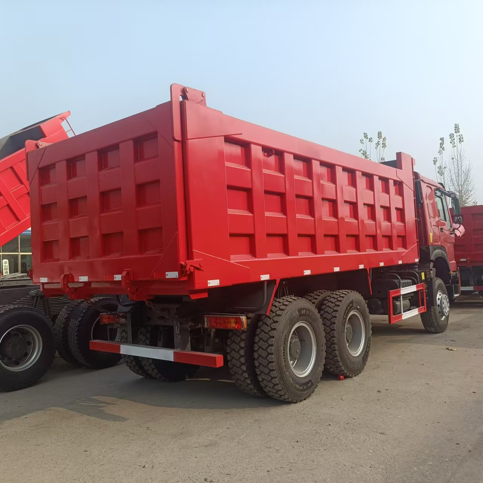 SINOTRUK HOWO 6x4 Dump Truck Click for Discount - Tipper: picture 3 SINOTRUK HOWO 6x4 Dump Truck Click for Discount - Tipper: picture 3
