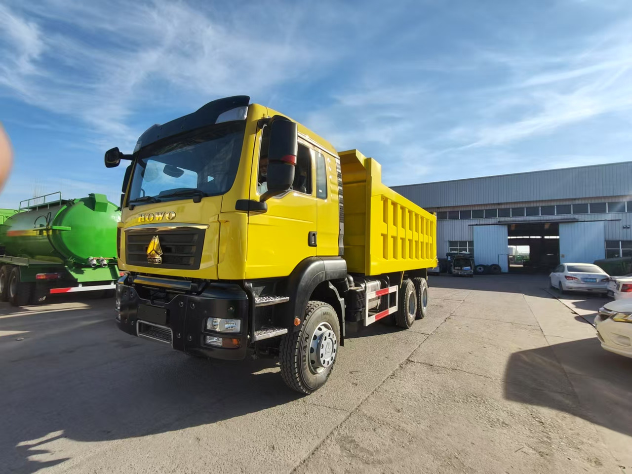 SINOTRUK HOWO T5G 380HP Click for Discount - Tipper: picture 1 SINOTRUK HOWO T5G 380HP Click for Discount - Tipper: picture 1