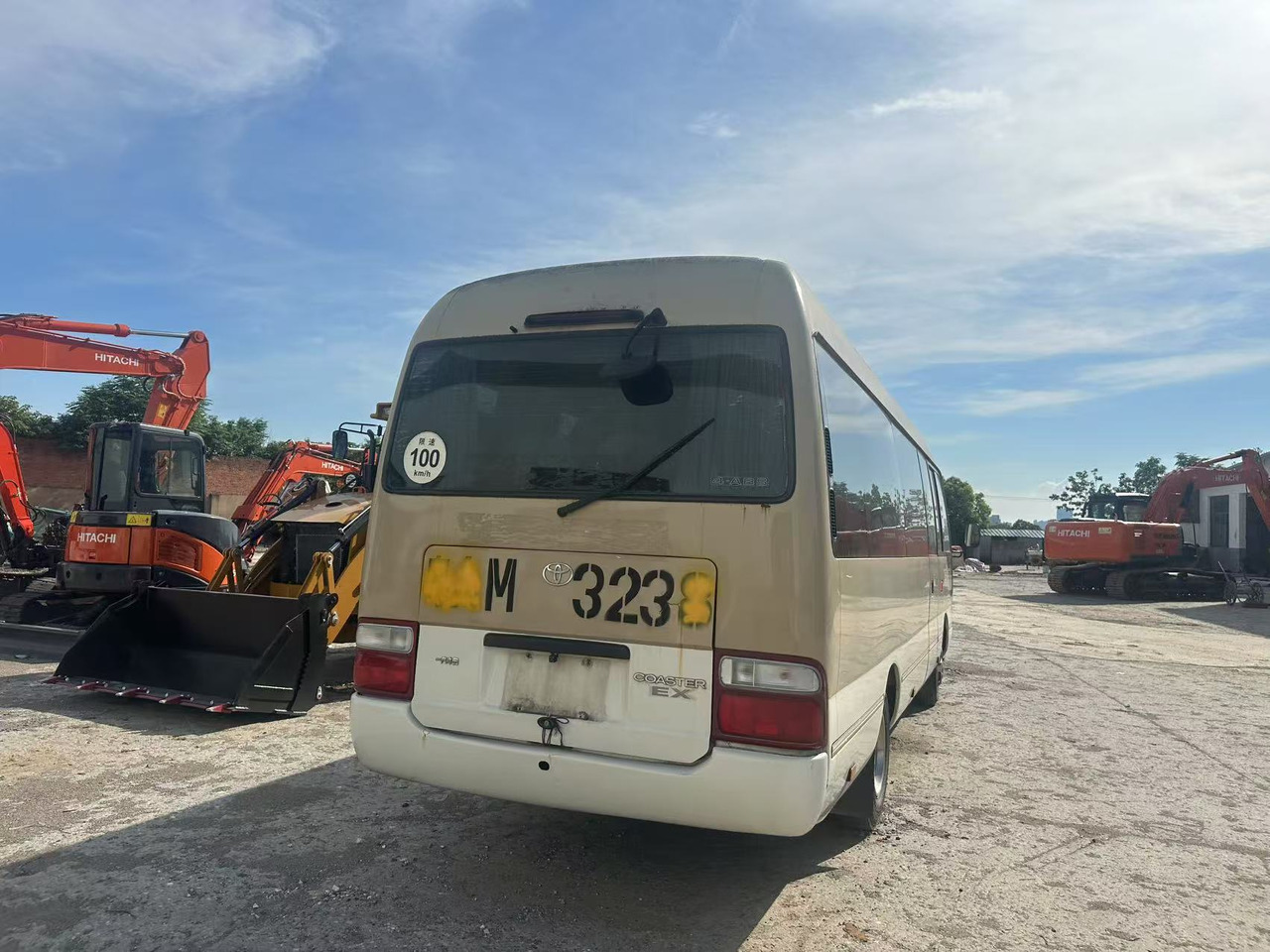 TOYOTA Coaster - Minibus, People carrier: picture 3 TOYOTA Coaster - Minibus, People carrier: picture 3