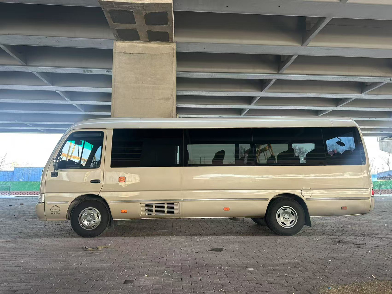 TOYOTA Coaster - Minibus, People carrier: picture 4 TOYOTA Coaster - Minibus, People carrier: picture 4