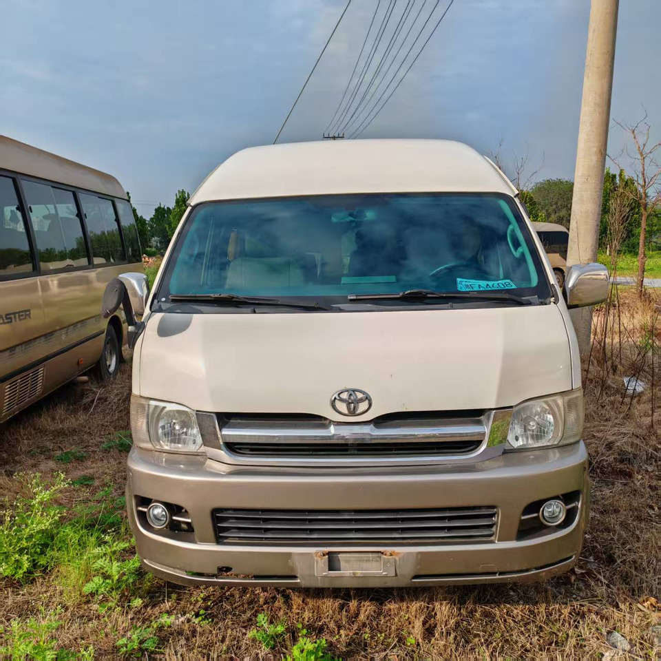 Toyota Hiace Mini Bus Click for Discount - Minibus, People carrier: picture 2 Toyota Hiace Mini Bus Click for Discount - Minibus, People carrier: picture 2