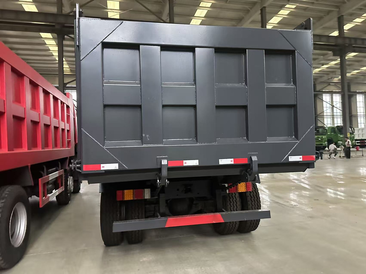 New Tractor unit SHACMAN X3000 Dump Truck 6✖4: picture 10 New Tractor unit SHACMAN X3000 Dump Truck 6✖4: picture 10