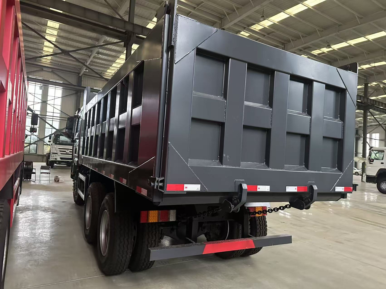 New Tractor unit SHACMAN X3000 Dump Truck 6✖4: picture 9 New Tractor unit SHACMAN X3000 Dump Truck 6✖4: picture 9