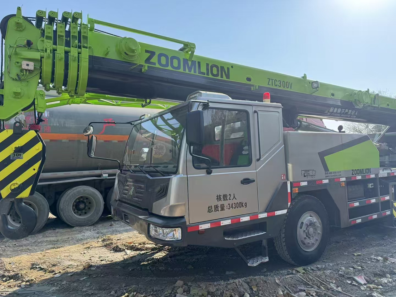 ZOOMLION Crane ZTC300V 30Ton - All terrain crane: picture 2 ZOOMLION Crane ZTC300V 30Ton - All terrain crane: picture 2