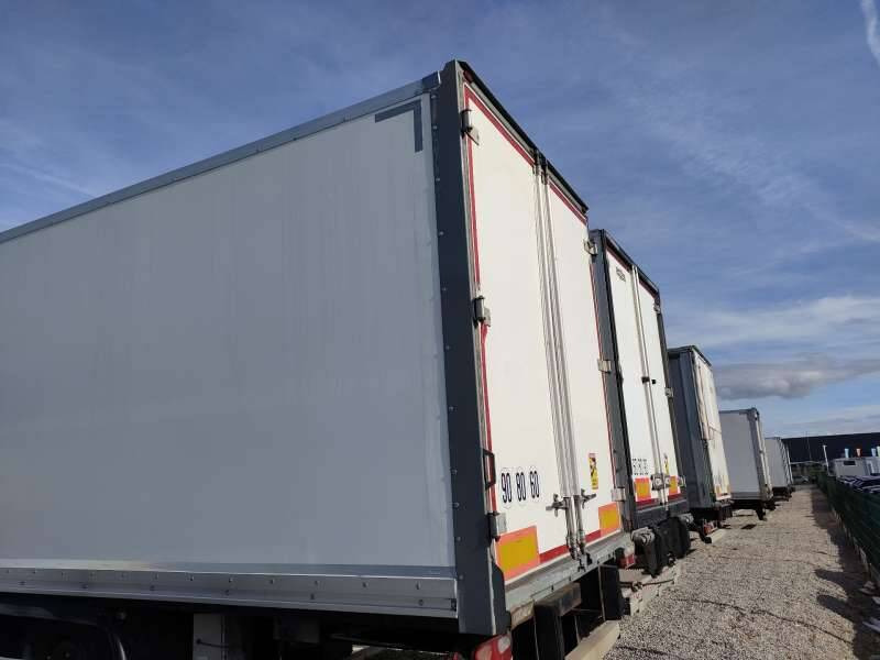 Semi-remorque 2 Essieux SEMI RECONDITONNEE -27 TONNES FRET AERIEN 2 PORTES AR - Closed box semi-trailer: picture 4 Semi-remorque 2 Essieux SEMI RECONDITONNEE -27 TONNES FRET AERIEN 2 PORTES AR - Closed box semi-trailer: picture 4