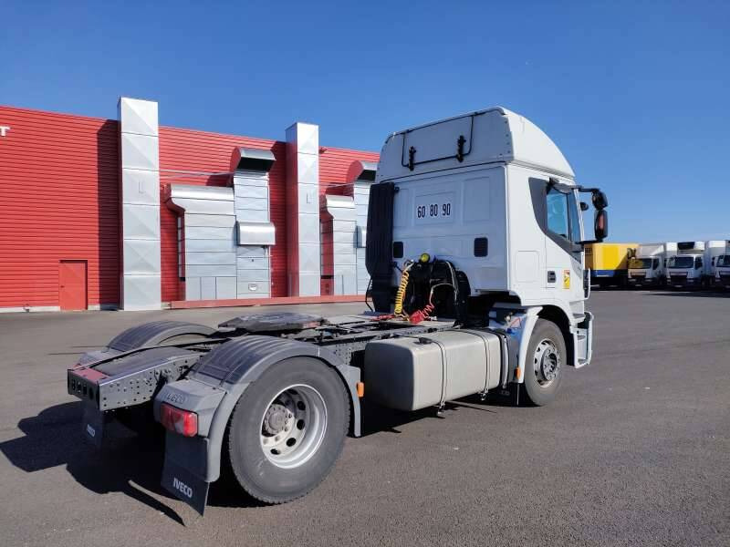 Tracteur 19 TONNES 360 CV 1 COUCHETTE - Tractor unit: picture 5 Tracteur 19 TONNES 360 CV 1 COUCHETTE - Tractor unit: picture 5