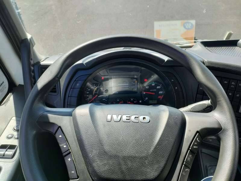 Tractor unit Tracteur 19 TONNES 360 CV 1 COUCHETTE: picture 11 Tractor unit Tracteur 19 TONNES 360 CV 1 COUCHETTE: picture 11