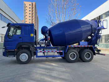 SINOTRUK Cement Mixer Lorry for Sale in Namibia - Concrete mixer truck: picture 4 SINOTRUK Cement Mixer Lorry for Sale in Namibia - Concrete mixer truck: picture 4