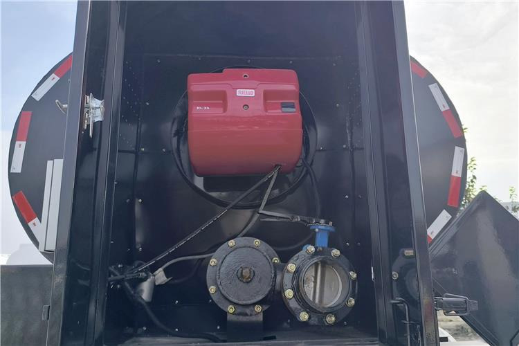 TITAN 3 Axle Asphalt Tank Semi Trailer for Sale In Nigeria - Tanker semi-trailer: picture 4 TITAN 3 Axle Asphalt Tank Semi Trailer for Sale In Nigeria - Tanker semi-trailer: picture 4