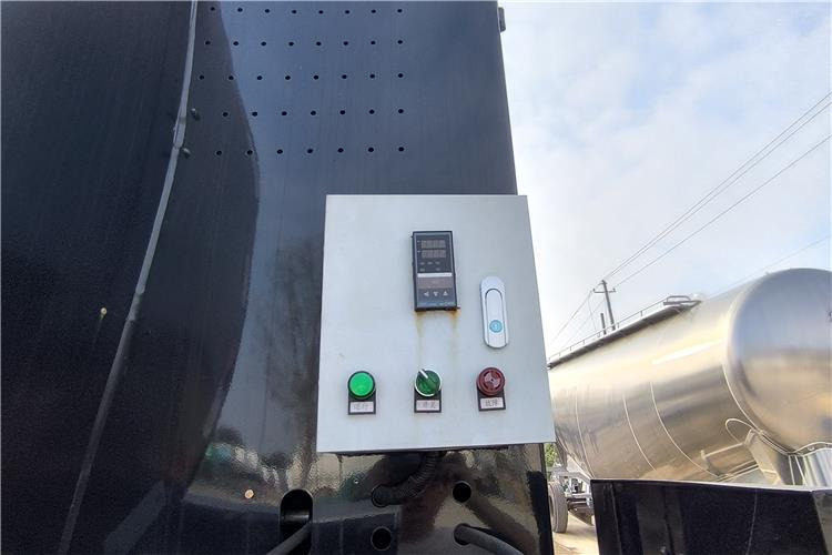 TITAN 3 Axle Asphalt Tank Semi Trailer for Sale In Nigeria - Tanker semi-trailer: picture 3 TITAN 3 Axle Asphalt Tank Semi Trailer for Sale In Nigeria - Tanker semi-trailer: picture 3