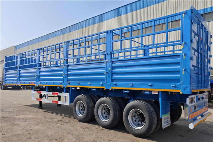 TITAN 3 Axle Livestock Semi Trailer for Sale In Kenya - Livestock semi-trailer: picture 5 TITAN 3 Axle Livestock Semi Trailer for Sale In Kenya - Livestock semi-trailer: picture 5