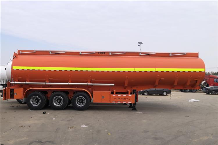 TITAN 45000 Liters Fuel Oil Diesel Tanker Trailer for Sale In Saudi Arabia - Tanker semi-trailer: picture 2 TITAN 45000 Liters Fuel Oil Diesel Tanker Trailer for Sale In Saudi Arabia - Tanker semi-trailer: picture 2