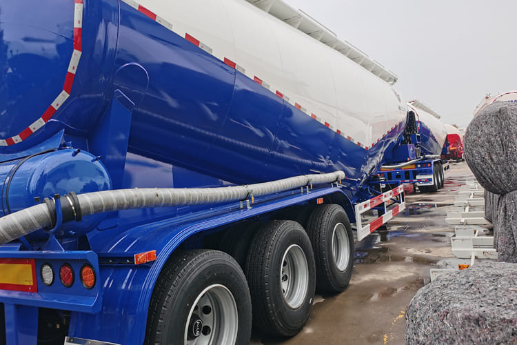 TITAN Cement Bulker Trailer for Sale in Jamaica - Tanker semi-trailer: picture 3 TITAN Cement Bulker Trailer for Sale in Jamaica - Tanker semi-trailer: picture 3