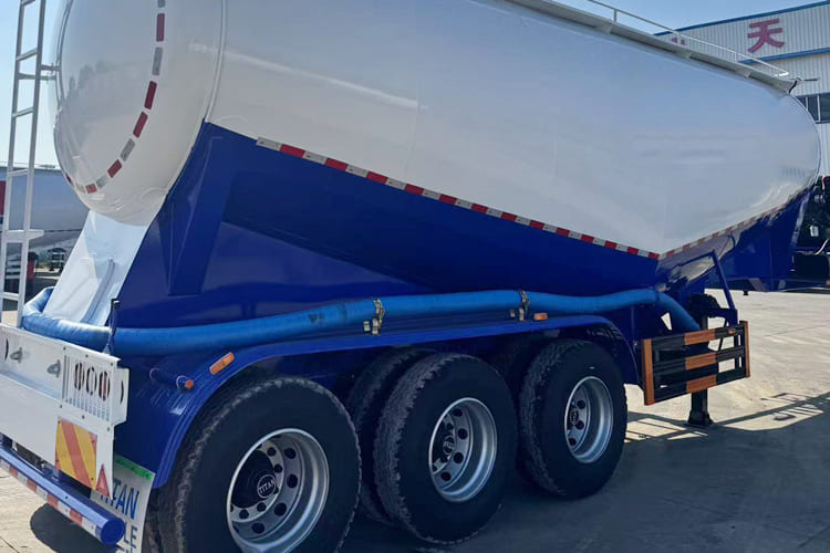 TITAN Dry Bulk Trailer for Sale in Ghana - Tanker semi-trailer: picture 4 TITAN Dry Bulk Trailer for Sale in Ghana - Tanker semi-trailer: picture 4