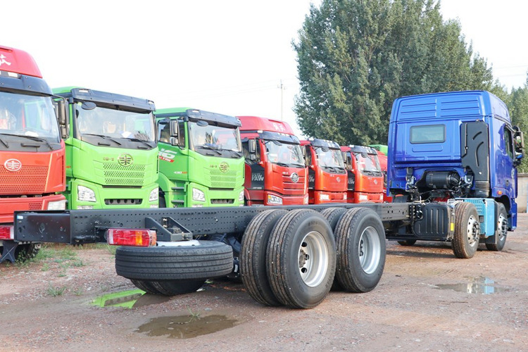 FOTON Foton 8x4 Tractor Head for Sale in Zambia - Tractor unit: picture 5 FOTON Foton 8x4 Tractor Head for Sale in Zambia - Tractor unit: picture 5