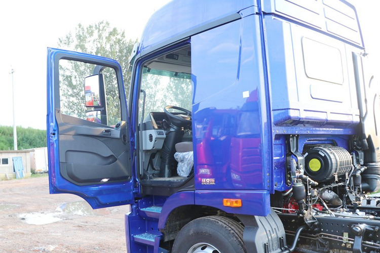 FOTON Foton 8x4 Tractor Head for Sale in Zambia - Tractor unit: picture 4 FOTON Foton 8x4 Tractor Head for Sale in Zambia - Tractor unit: picture 4