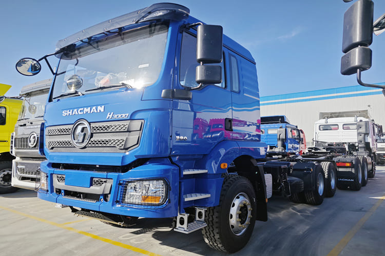 SHACMAN Shacman F3000 Truck Head for Sale in Saudi Arabia - Tractor unit: picture 1 SHACMAN Shacman F3000 Truck Head for Sale in Saudi Arabia - Tractor unit: picture 1