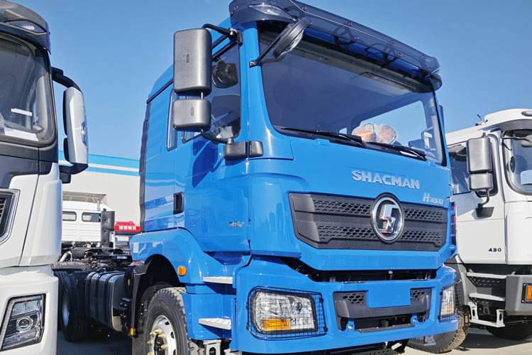 SHACMAN Shacman F3000 Truck Head for Sale in Saudi Arabia - Tractor unit: picture 4 SHACMAN Shacman F3000 Truck Head for Sale in Saudi Arabia - Tractor unit: picture 4