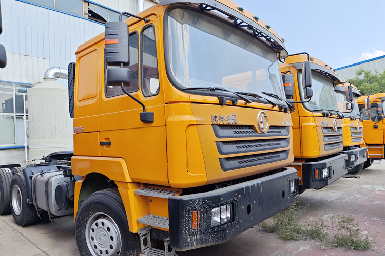 SHACMAN Used Shacman Truck Tractor for Sale in Jamaica - Tractor unit: picture 1 SHACMAN Used Shacman Truck Tractor for Sale in Jamaica - Tractor unit: picture 1