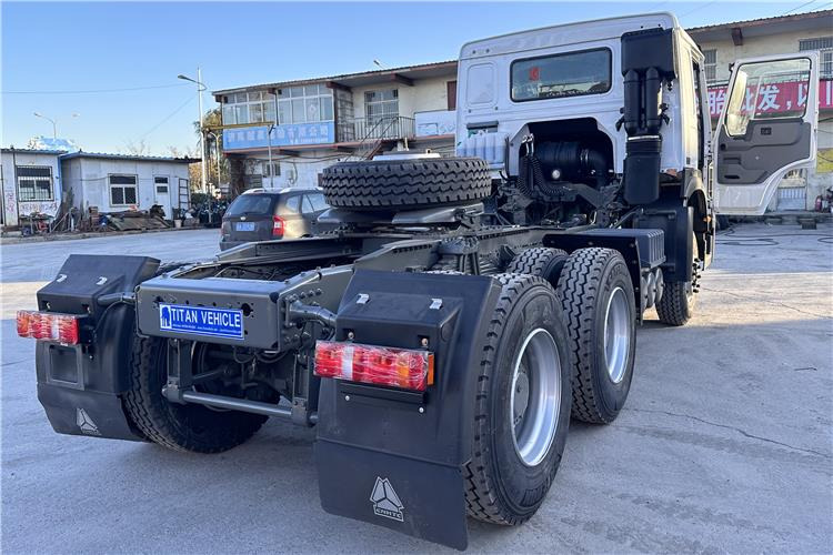 Sinotruk Used Howo 380HP Truck Head with RHD for Sale In Tanzania - Tractor unit: picture 2 Sinotruk Used Howo 380HP Truck Head with RHD for Sale In Tanzania - Tractor unit: picture 2