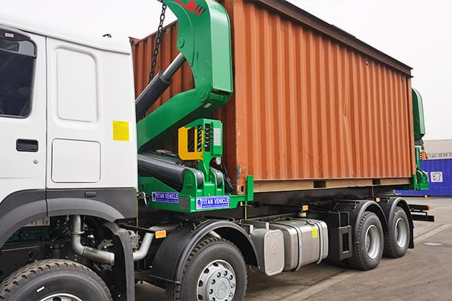 XCMG 20 Ft Side Loader Truck for Sale in Zambia - Container transporter/ Swap body truck: picture 3 XCMG 20 Ft Side Loader Truck for Sale in Zambia - Container transporter/ Swap body truck: picture 3