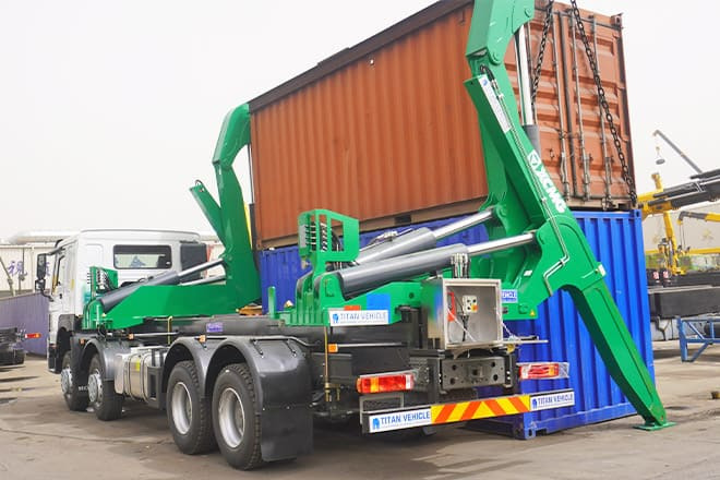 XCMG 20 Ft Side Loader Truck for Sale in Zambia - Container transporter/ Swap body truck: picture 2 XCMG 20 Ft Side Loader Truck for Sale in Zambia - Container transporter/ Swap body truck: picture 2
