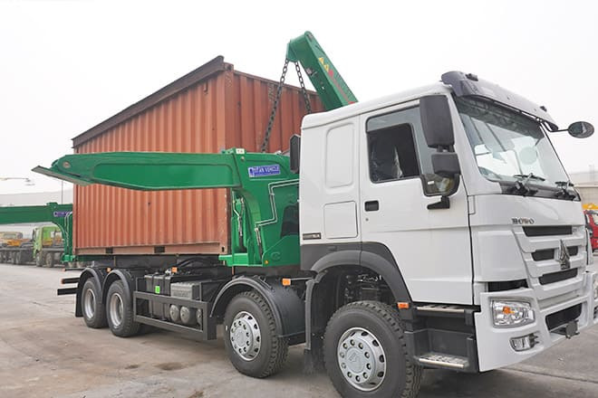 XCMG 20 Ft Side Loader Truck for Sale in Zambia - Container transporter/ Swap body truck: picture 5 XCMG 20 Ft Side Loader Truck for Sale in Zambia - Container transporter/ Swap body truck: picture 5