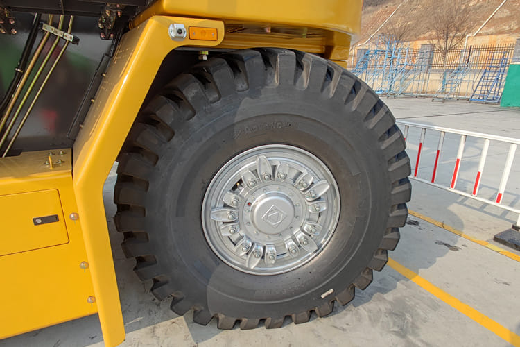 XCMG XCMG Container Reach Stacker and Container Handler Price - Container handler: picture 5 XCMG XCMG Container Reach Stacker and Container Handler Price - Container handler: picture 5