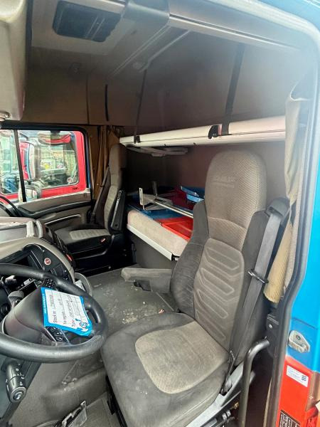 DAF DAF XF105-410 Bleue - Cab for Truck: picture 4 DAF DAF XF105-410 Bleue - Cab for Truck: picture 4