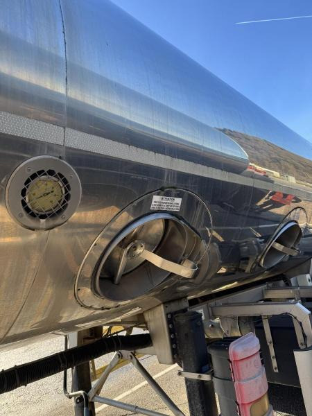 Eta - Tanker semi-trailer: picture 2 Eta - Tanker semi-trailer: picture 2