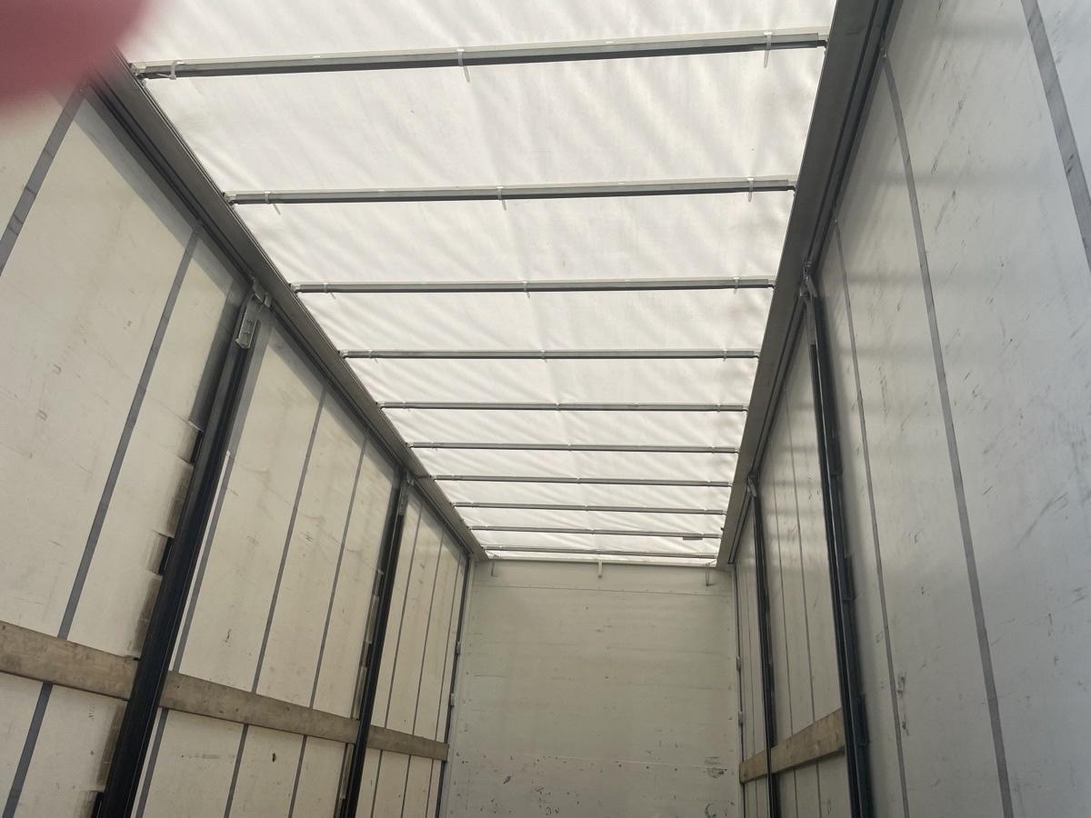 MAN TGS 35.480 - Curtain side truck: picture 2 MAN TGS 35.480 - Curtain side truck: picture 2