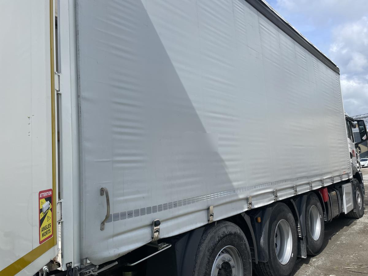 MAN TGS 35.480 - Curtain side truck: picture 3 MAN TGS 35.480 - Curtain side truck: picture 3