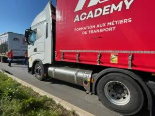 Iveco S-WAY 460 - Tractor unit: picture 5 Iveco S-WAY 460 - Tractor unit: picture 5