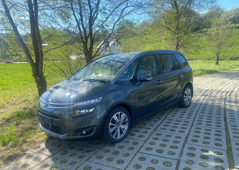 Citroën C4 Grand Picasso BlueHDi 120 EAT6 Selection - Minibus, People carrier: picture 5 Citroën C4 Grand Picasso BlueHDi 120 EAT6 Selection - Minibus, People carrier: picture 5