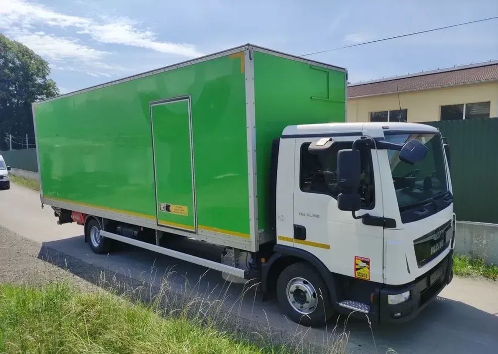 MAN TGL 12.190 kontener , winda - Box truck: picture 3 MAN TGL 12.190 kontener , winda - Box truck: picture 3