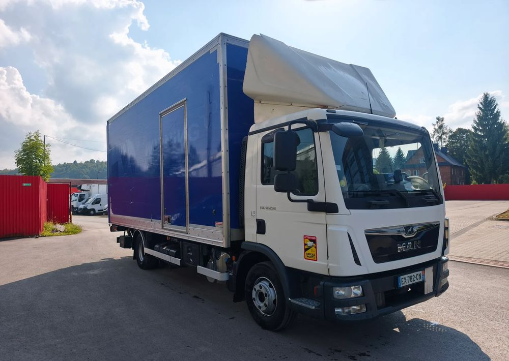 MAN TGL 12.250 podwozie do zabudowy - Cab chassis truck: picture 4 MAN TGL 12.250 podwozie do zabudowy - Cab chassis truck: picture 4