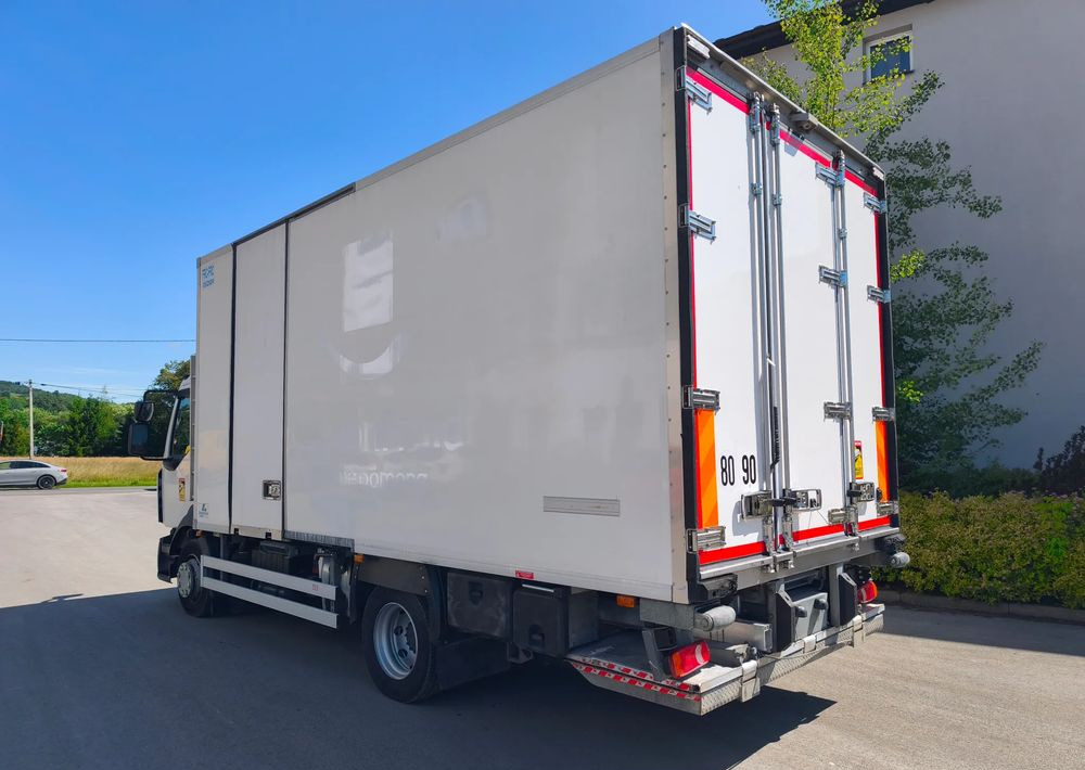 Renault GAMA D 12.210 chłodnia izoterma 14 palet poduszka - Refrigerated truck: picture 2 Renault GAMA D 12.210 chłodnia izoterma 14 palet poduszka - Refrigerated truck: picture 2
