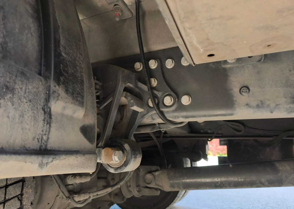 Renault GAMA D 12.210 chłodnia izoterma 14 palet poduszka - Refrigerated truck: picture 4 Renault GAMA D 12.210 chłodnia izoterma 14 palet poduszka - Refrigerated truck: picture 4