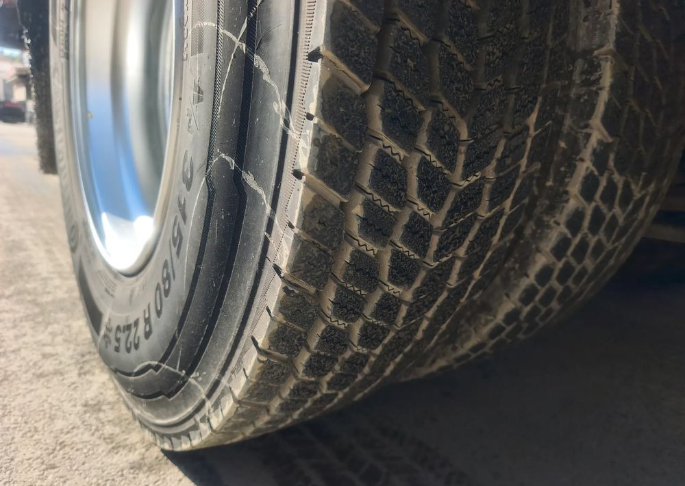 Renault GAMA D 18.320 chłodnia izoterma 19 palet - Refrigerated truck: picture 5 Renault GAMA D 18.320 chłodnia izoterma 19 palet - Refrigerated truck: picture 5