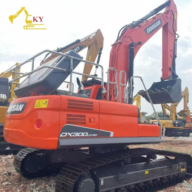 Crawler excavator 2023 Doosan DX300: picture 15