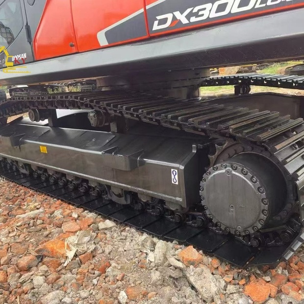 Crawler excavator 2023 Doosan DX300: picture 13
